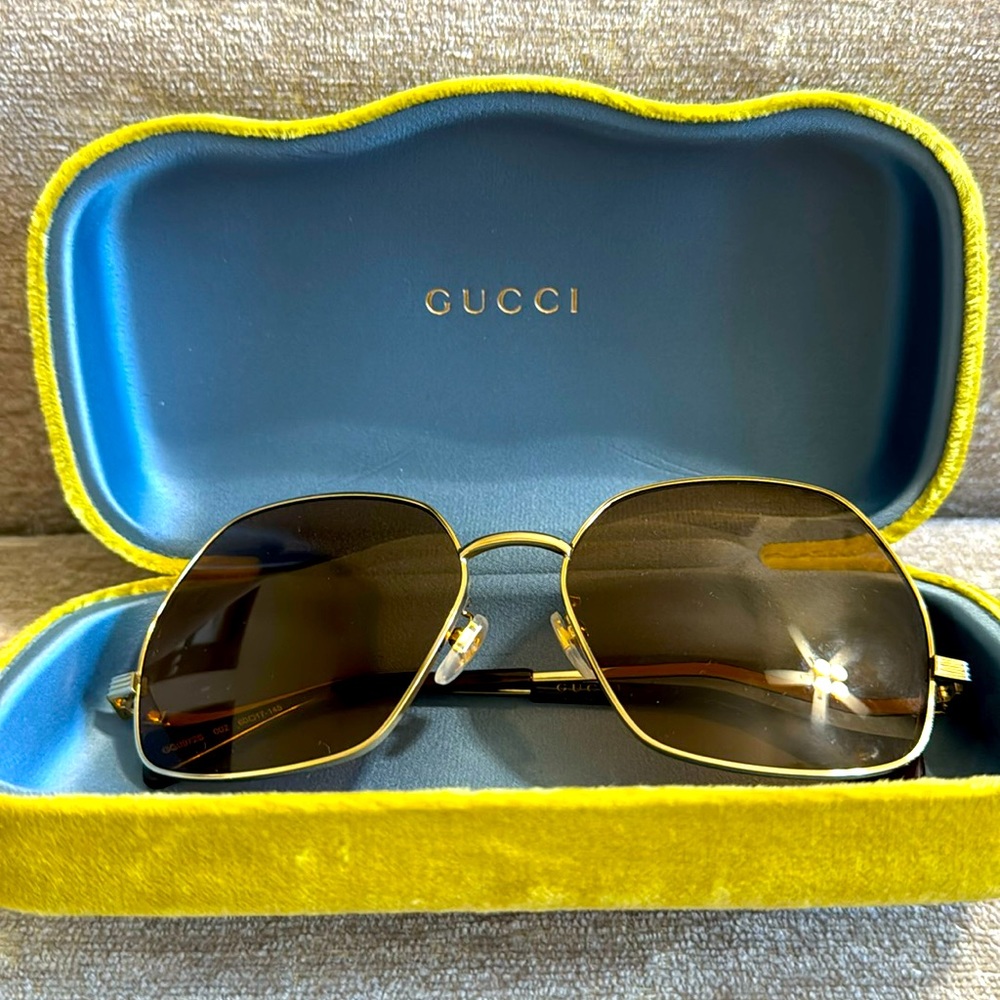Authentic Gucci 60mm oversized square sunglasses